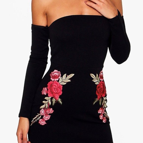 Boohoo Night Dea Off Shoulder Floral Applique - Picture 2 of 5